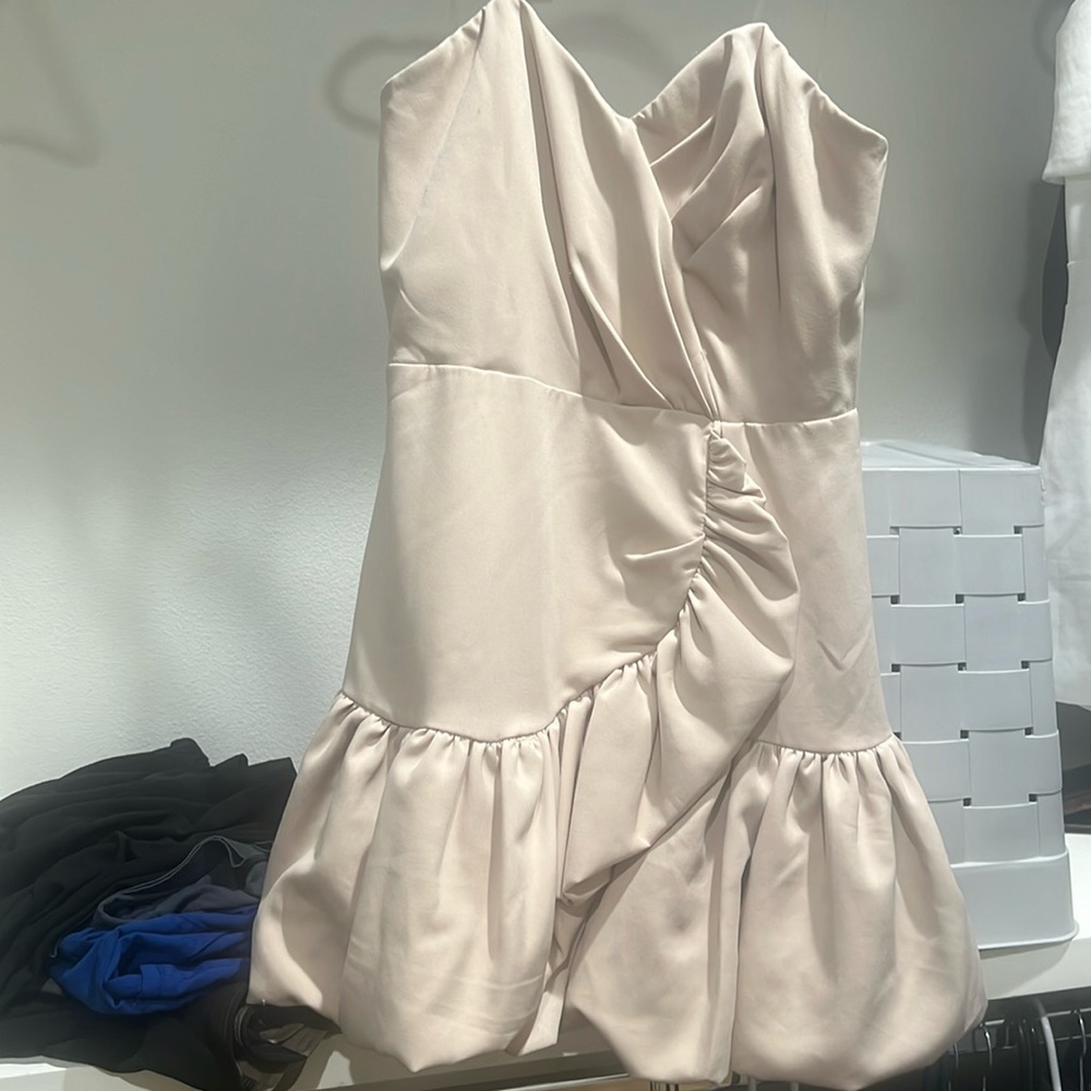 Do&Be open shoulder ruffle dress NWT